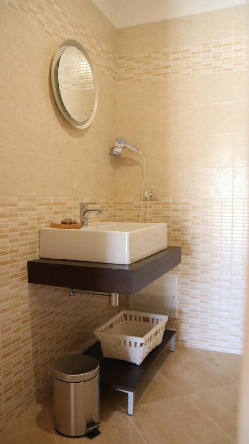 Al Ginepro Bed and Breakfast Montecchio  Exteriör bild