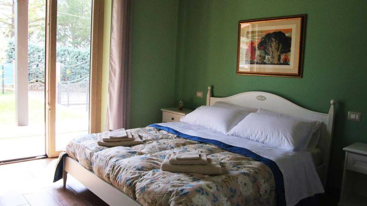 Al Ginepro Bed and Breakfast Montecchio  Exteriör bild