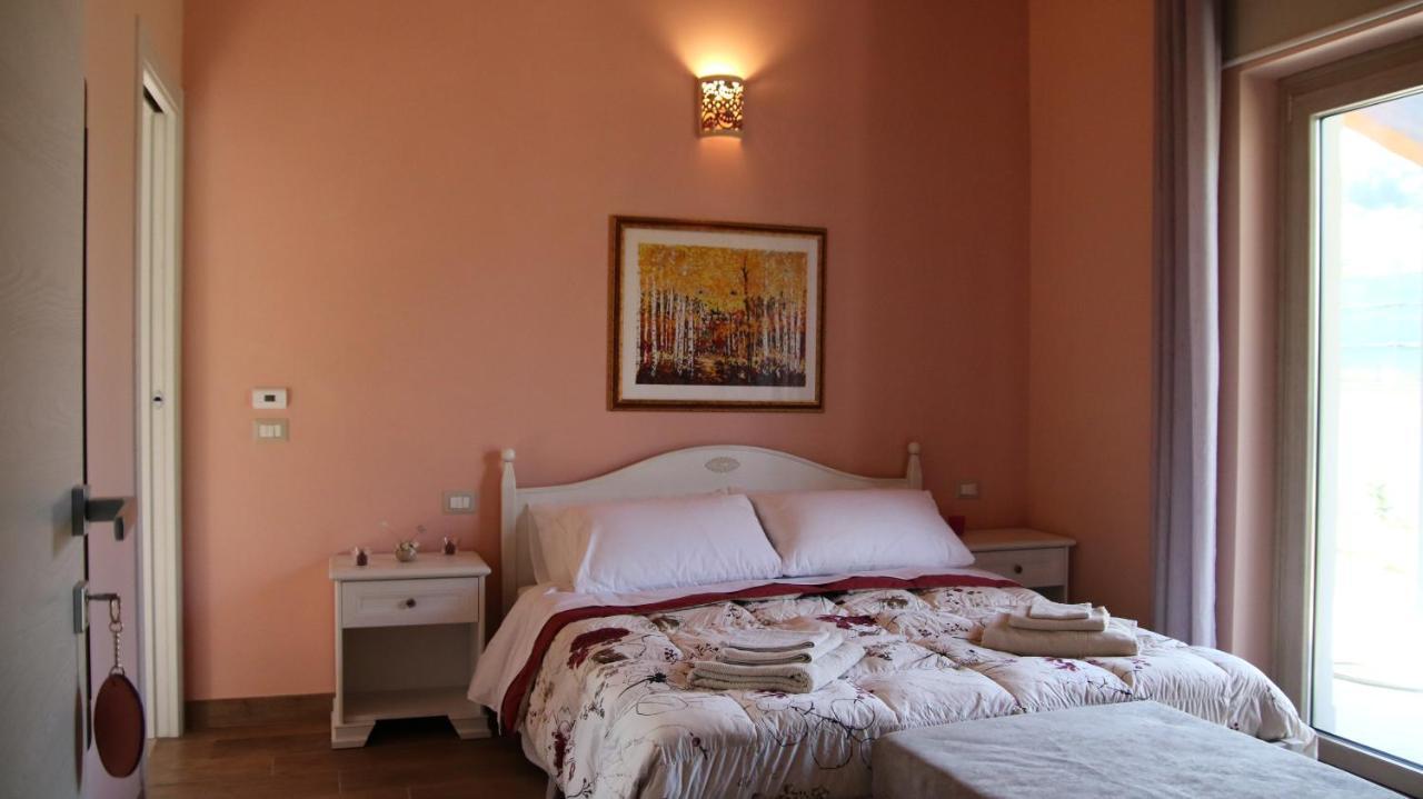 Al Ginepro Bed and Breakfast Montecchio  Exteriör bild